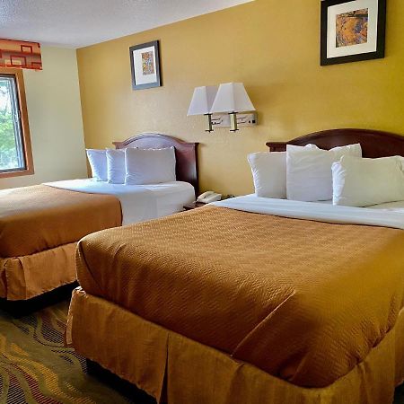 Travelodge By Wyndham La Porte/Michigan City Area Exterior foto
