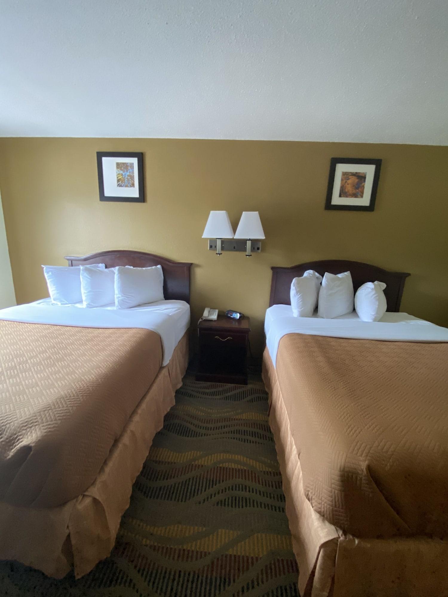 Travelodge By Wyndham La Porte/Michigan City Area Exterior foto
