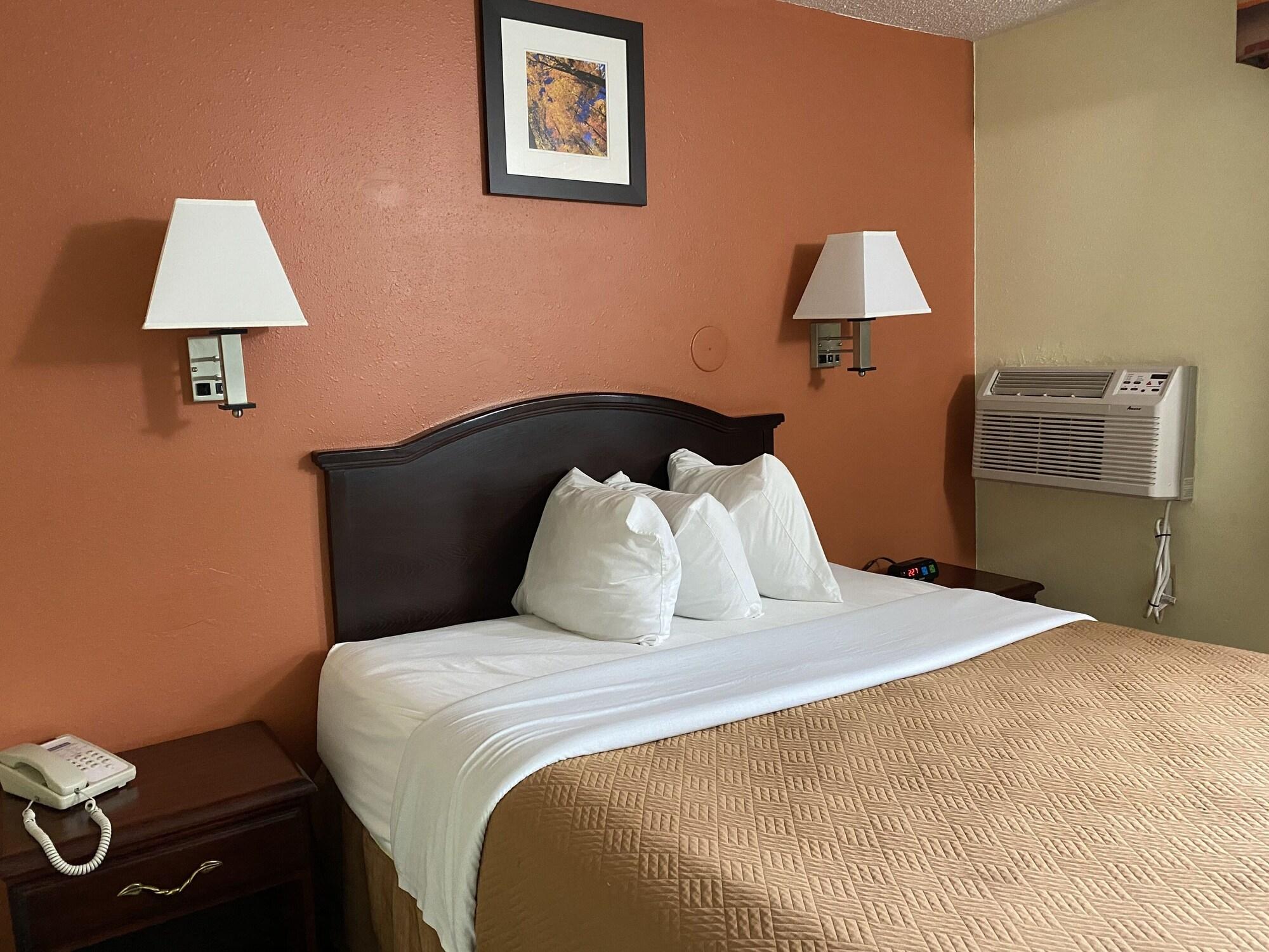 Travelodge By Wyndham La Porte/Michigan City Area Exterior foto