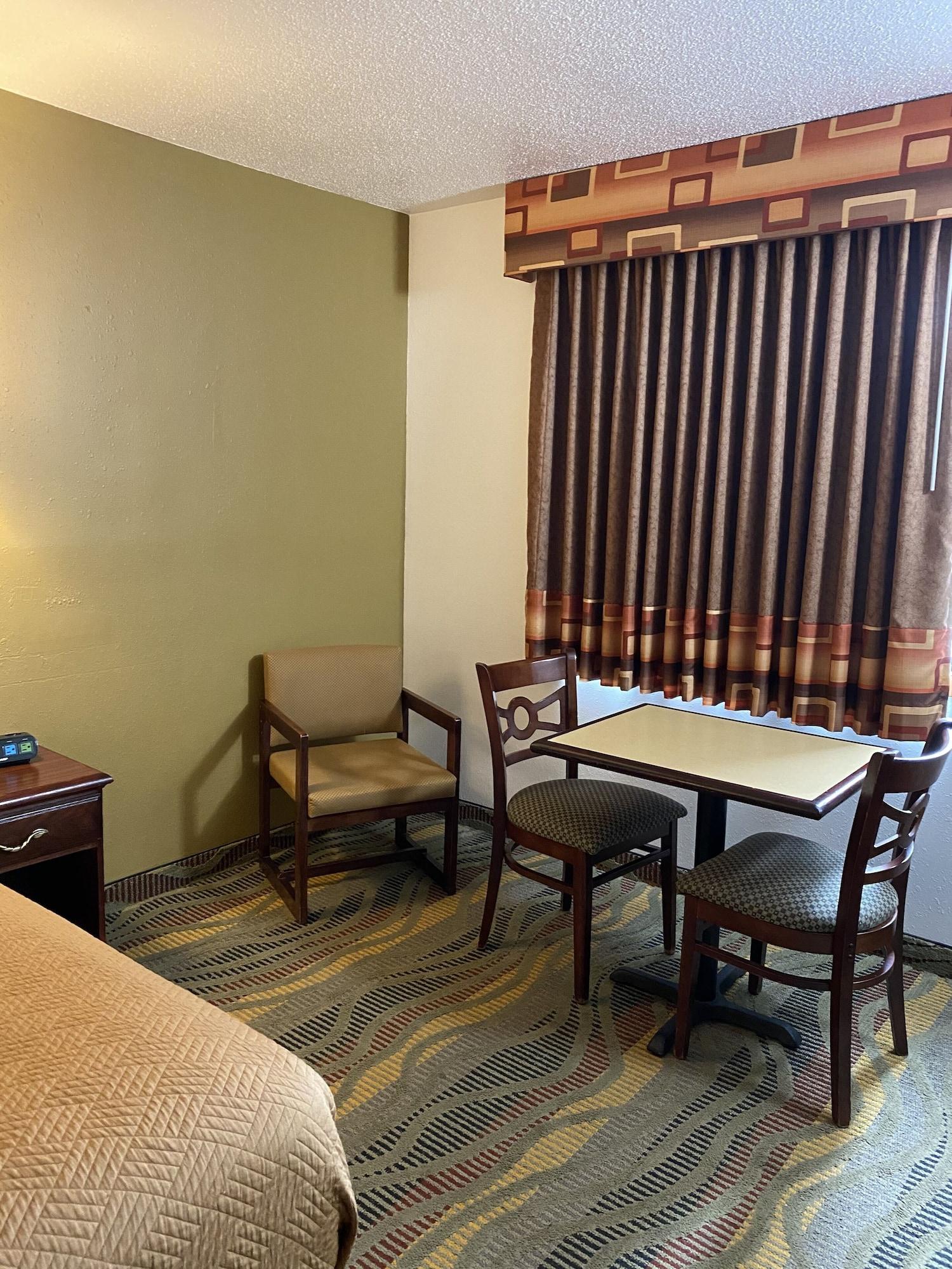 Travelodge By Wyndham La Porte/Michigan City Area Exterior foto