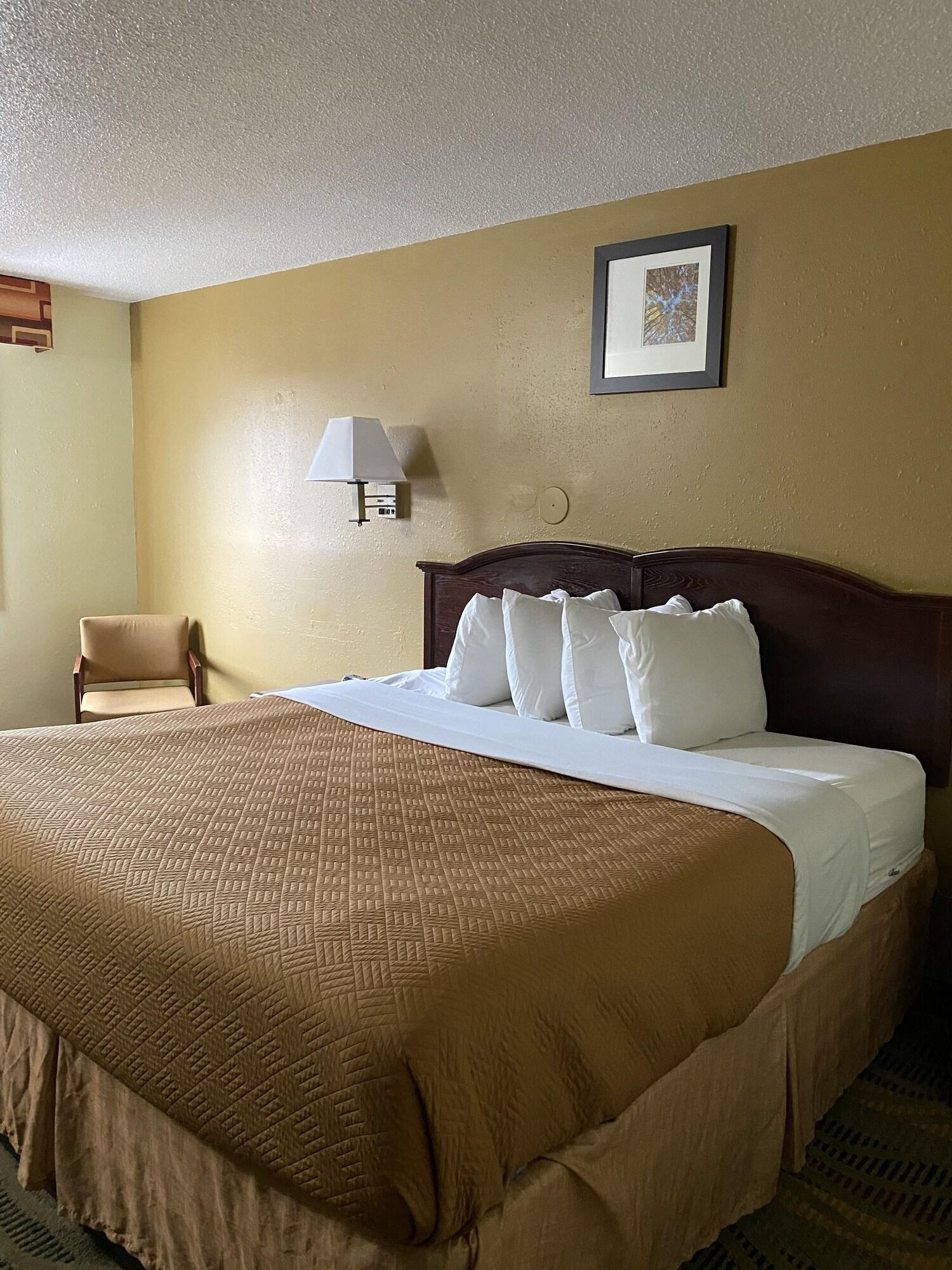 Travelodge By Wyndham La Porte/Michigan City Area Exterior foto